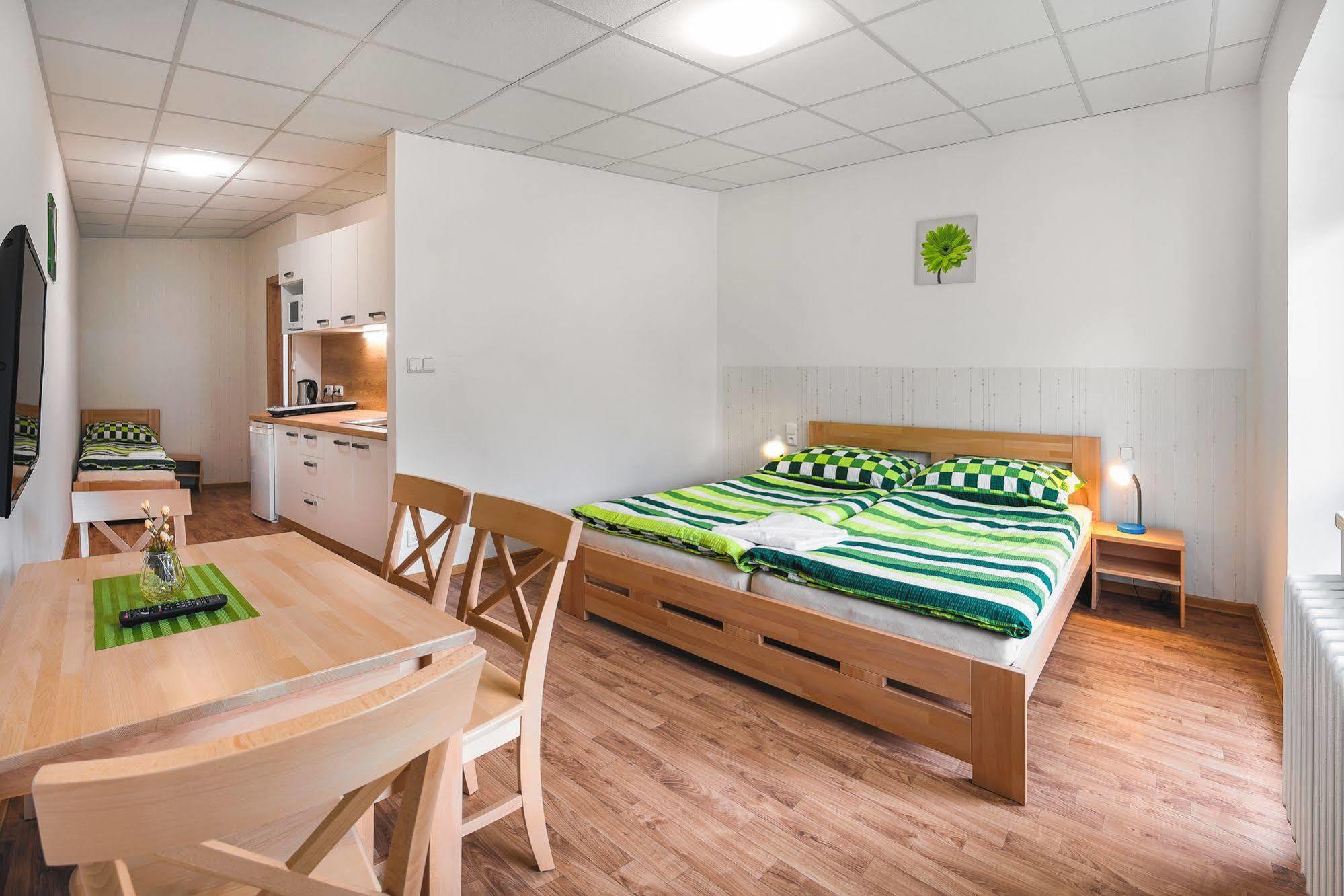 Penzion Havelka Apartmany Železná Ruda Exteriör bild
